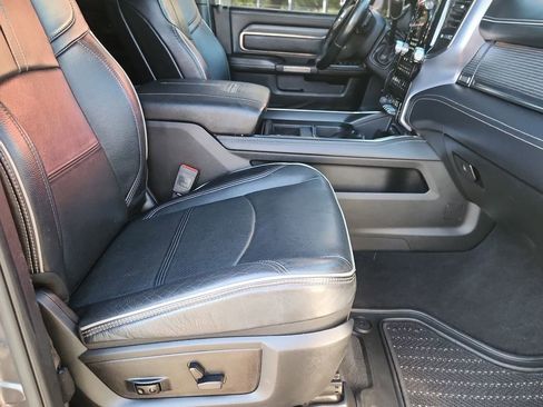 Used 2019 RAM 2500 Limited AWD/4WD image 17