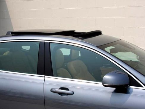 Used 2018 Volvo S90 T5 Momentum w/ Convenience Package image 14