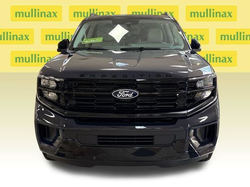 New 2027 Ford Expedition Max Platinum AWD/4WD image 17