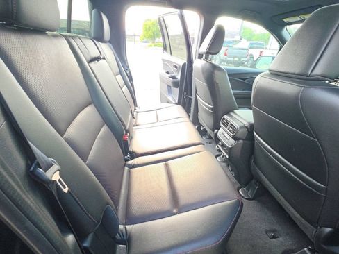 Used 2025 Honda Ridgeline Black Edition image 38