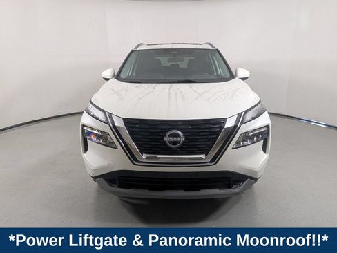 Used 2023 Nissan Rogue SV w/ SV Premium B Package FWD image 2