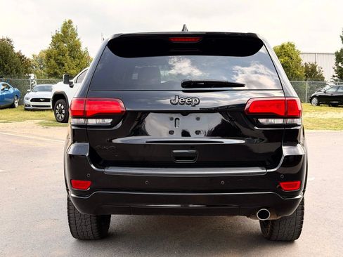 Used 2019 Jeep Grand Cherokee Altitude AWD/4WD image 10