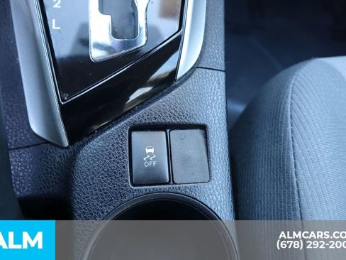 Used 2014 Toyota Corolla L image 35