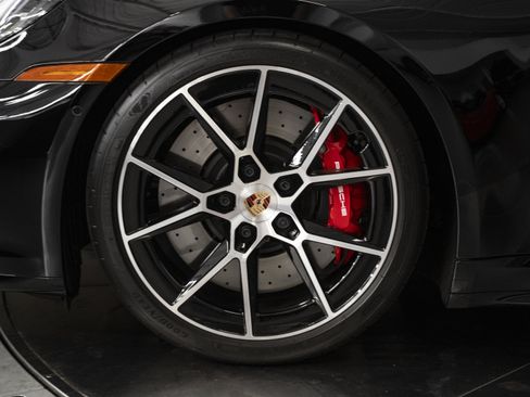 Used 2026 Porsche 911 Carrera 4 GTS AWD/4WD image 16