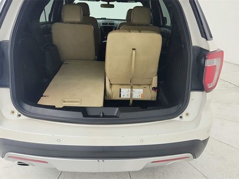 Used 2017 Ford Explorer XLT w/ Equipment Group 202A image 47