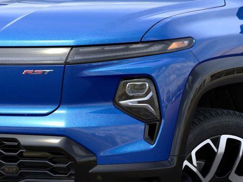 New 2025 Chevrolet Silverado EV RST image 42