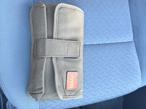 Used 2006 Jeep Liberty Renegade image 24