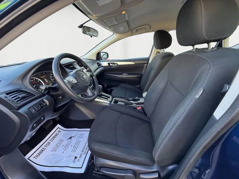 Used 2019 Nissan Sentra S image 9