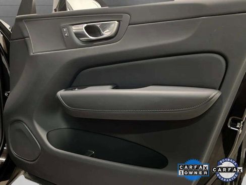 Used 2025 Volvo XC60 B5 Plus image 79