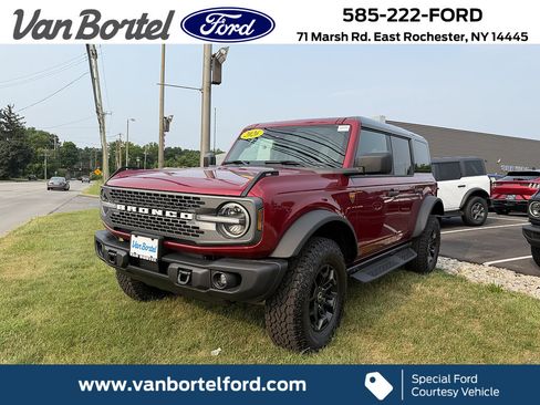 Used 2026 Ford Bronco Badlands AWD/4WD image 1