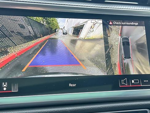 Certified 2025 Audi Q3 2.0T Premium Plus w/ Premium Plus Package image 18