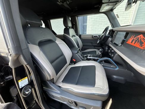 Used 2024 Ford Bronco Wildtrak AWD/4WD image 26