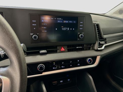 Used 2025 Kia Sportage LX image 25