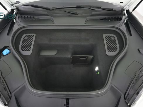 Used 2024 Porsche Macan 4 Electric AWD/4WD image 28