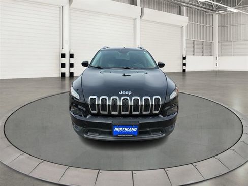 Used 2014 Jeep Cherokee Latitude w/ Cold Weather Group image 8