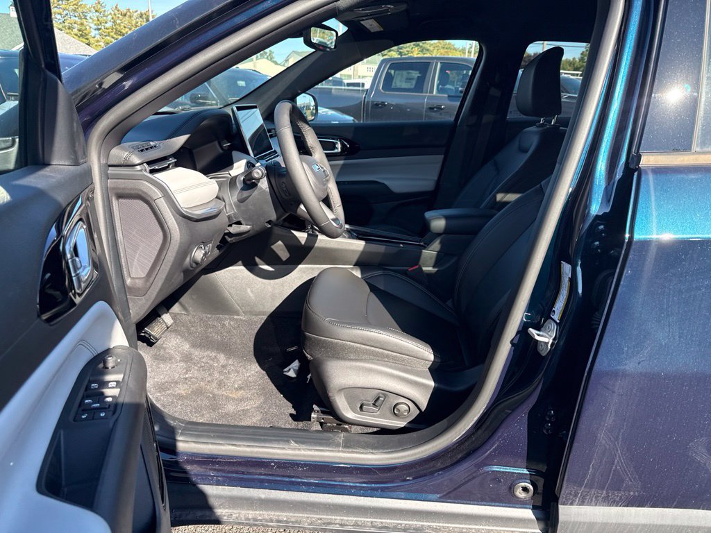 New 2026 Jeep Compass Limited AWD/4WD image 16