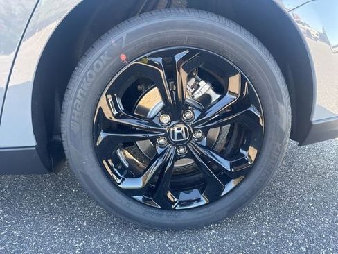 New 2025 Honda Accord SE image 5