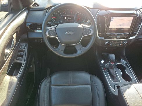 Used 2023 Chevrolet Traverse RS image 13