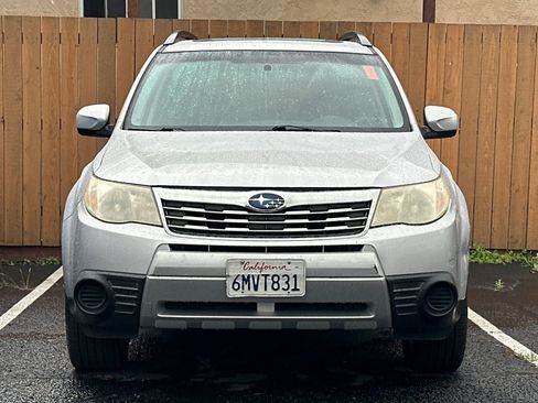 Used 2010 Subaru Forester 2.5X Premium image 3