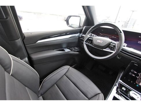New 2026 Cadillac Escalade ESV Sport w/ Touring Package AWD/4WD image 8