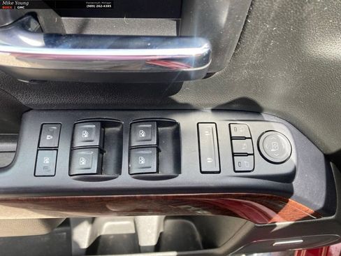 Used 2015 GMC Sierra 1500 SLT w/ SLT Preferred Package AWD/4WD image 14