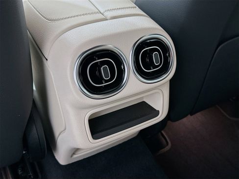 Certified 2025 Mercedes-Benz GLC 300 image 26