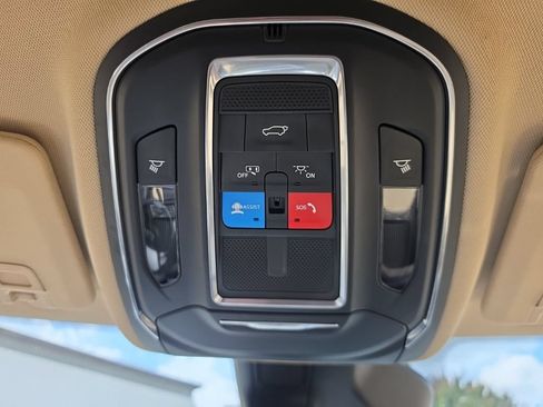 Used 2021 Jeep Grand Cherokee L Limited AWD/4WD image 35