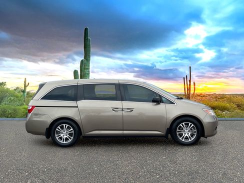 Used 2012 Honda Odyssey EX-L image 6