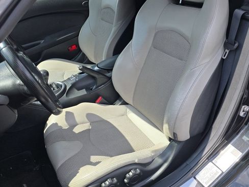 Used 2010 Nissan 370Z Touring RWD image 21