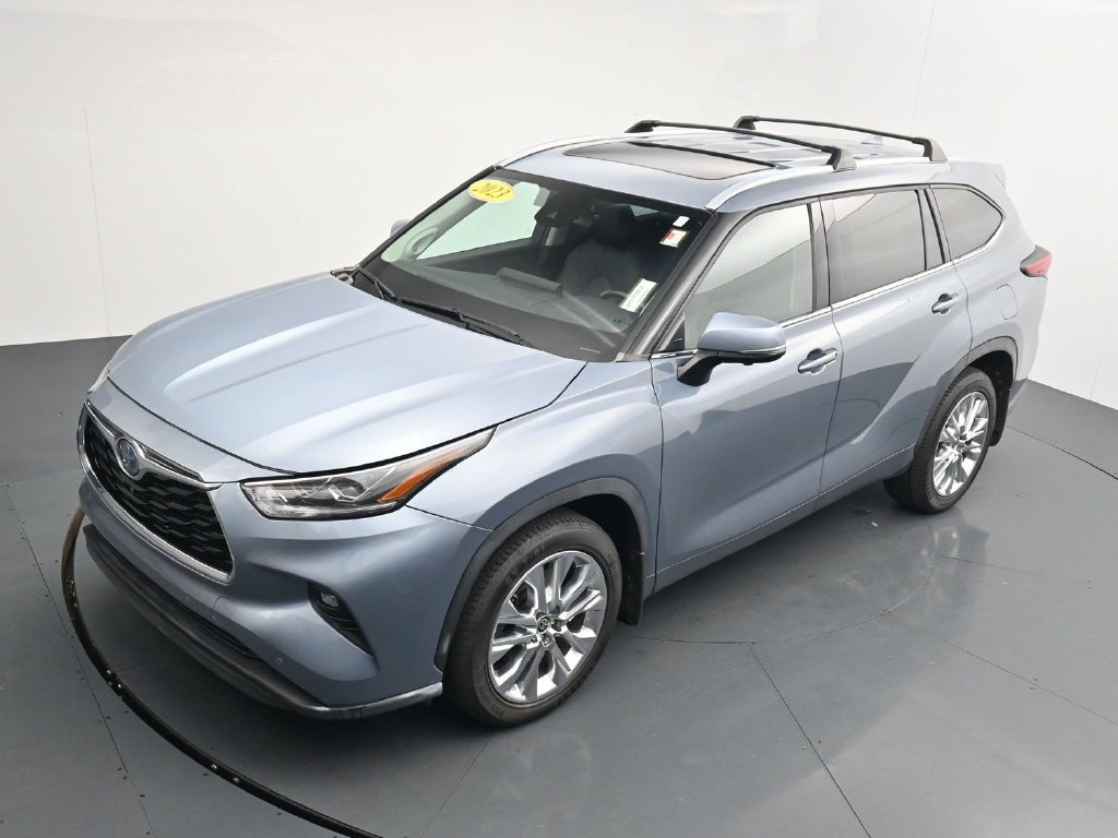 Used 2023 Toyota Highlander Limited AWD/4WD image 26