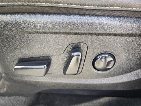 Used 2022 Kia Telluride EX w/ EX Premium Package image 23