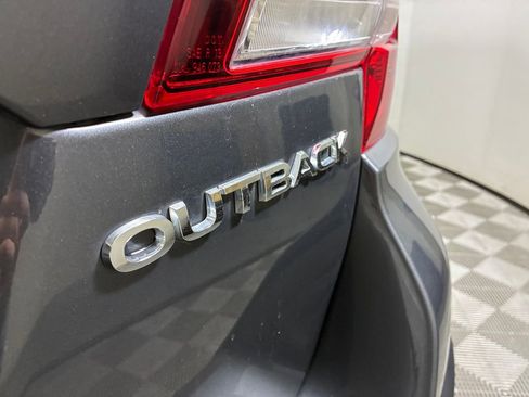 Used 2018 Subaru Outback 2.5i Limited image 27