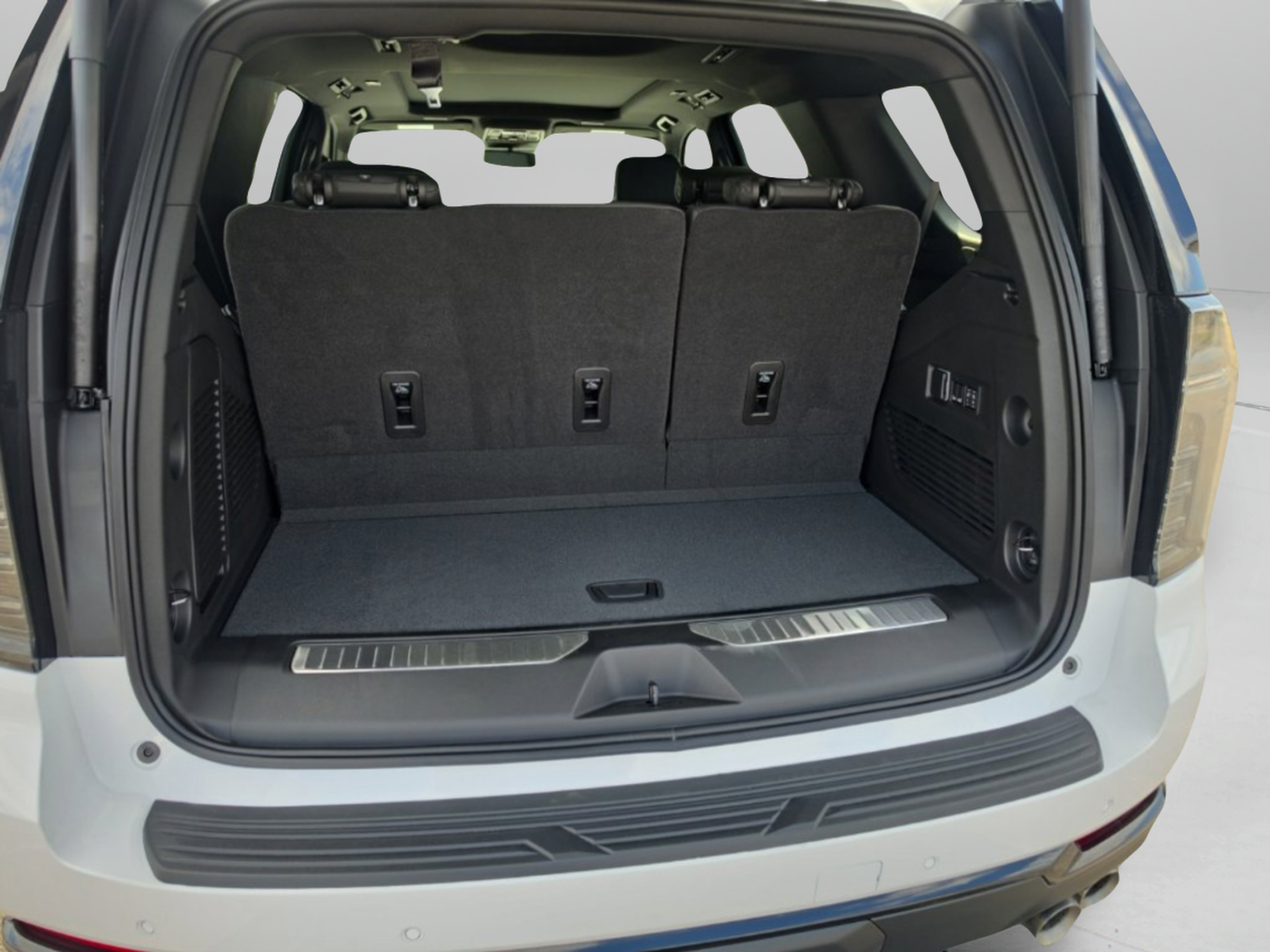 New 2027 Chevrolet Tahoe Z71 w/ Z71 Off-Road Package AWD/4WD image 8