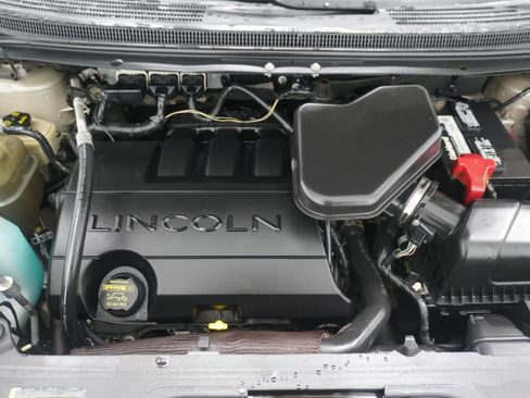 Used 2010 Lincoln MKX 2WD image 37