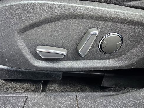 Used 2015 Ford Fusion SE FWD image 23