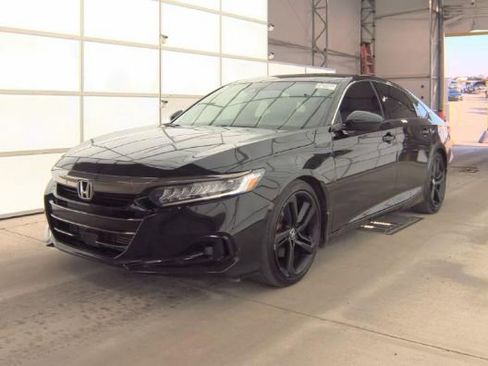 Used 2021 Honda Accord Sport image 3
