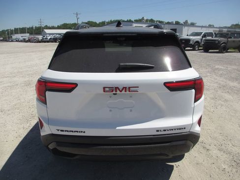 New 2026 GMC Terrain Elevation w/ Elevation Premium Package FWD image 5