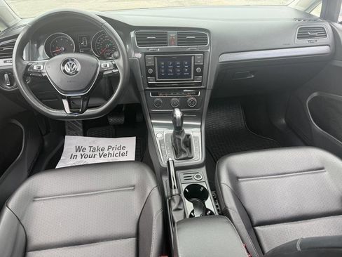 Used 2020 Volkswagen Golf 4-Door image 15