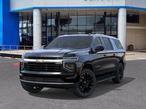 New 2026 Chevrolet Suburban LS image 6