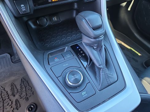 Certified 2024 Toyota RAV4 AWD Hybrid image 28