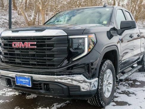 Used 2023 GMC Sierra 1500 Pro image 2