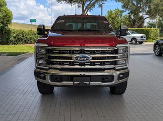Used 2025 Ford F250 Lariat w/ Lariat Ultimate Package AWD/4WD video 2