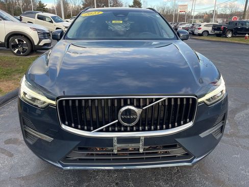 Used 2023 Volvo XC60 B5 Core image 7