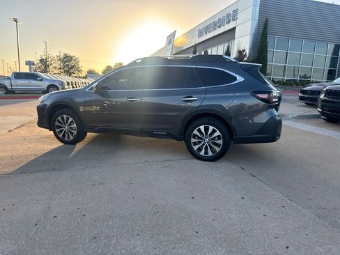 Used 2025 Subaru Outback Touring XT AWD/4WD image 8