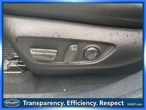 Certified 2022 Toyota Highlander XLE image 52