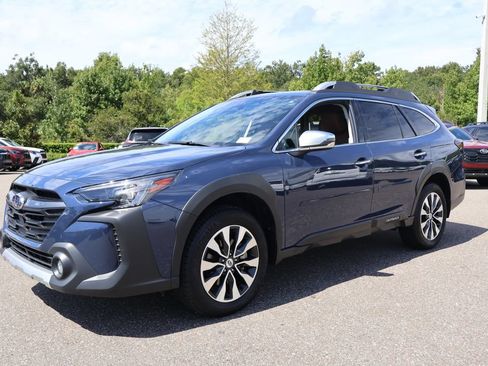 Used 2025 Subaru Outback Touring XT AWD/4WD image 4