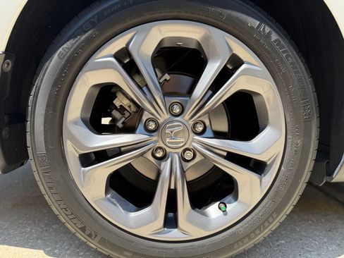 Used 2023 Honda Accord EX image 10