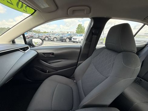 Used 2022 Toyota Corolla LE FWD image 30