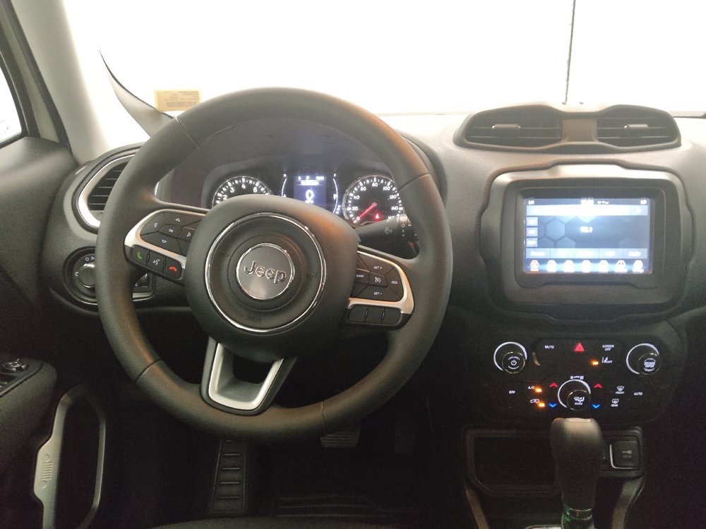 Used 2021 Jeep Renegade Sport FWD image 22