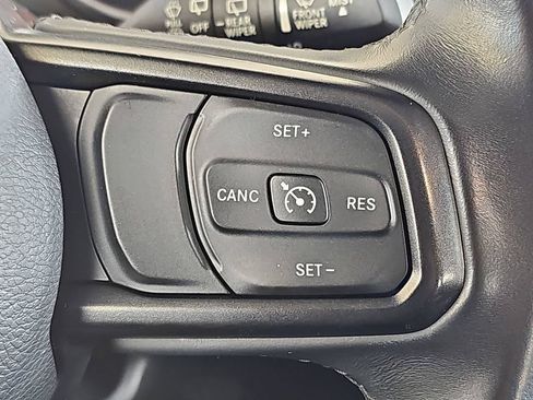 Used 2019 Jeep Wrangler Unlimited Sport S AWD/4WD image 22